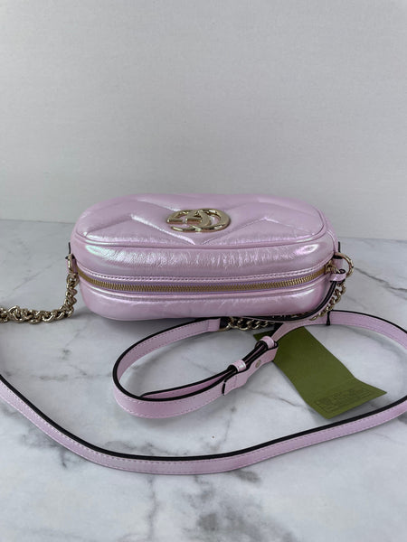 GUCCI Iridescent Escape Pink Nappa Chevron Matelasse Small GG Marmont Chain Shoulder/Crossbody Bag