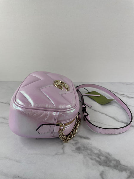 GUCCI Iridescent Escape Pink Nappa Chevron Matelasse Small GG Marmont Chain Shoulder/Crossbody Bag