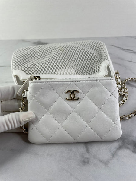 Chanel White Mesh/Lambskin Crossbody/Shoulder Bag with Pouch