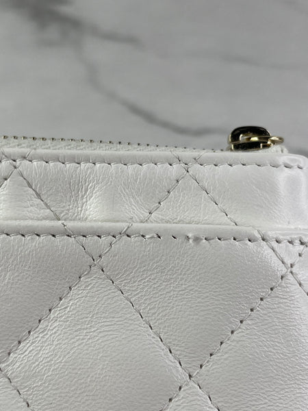 Chanel White Mesh/Lambskin Crossbody/Shoulder Bag with Pouch