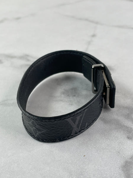 LOUIS VUITTON Monogram Eclipse LV Slim Bracelet