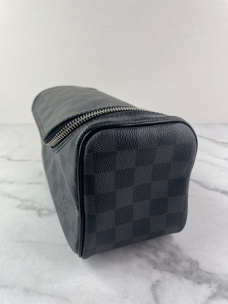 Louis Vuitton Toiletry Pouch Damier Graphite