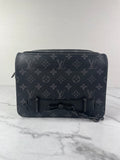 LOUIS VUITTON Monogram Eclipse Steamer Messenger Crossbody/Shoulder Bag