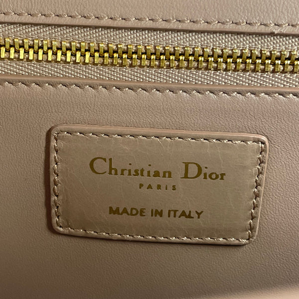 CHRISTIAN DIOR Fard (pink/beige) Shiny Crinkled Lambskin 30 Montaigne Flap Crossbody/Shoulder Bag