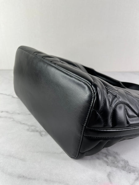ALEXANDER MCQUEEN Black Calfskin Quilted Small The Bow Shoulder/Crossbody Bag