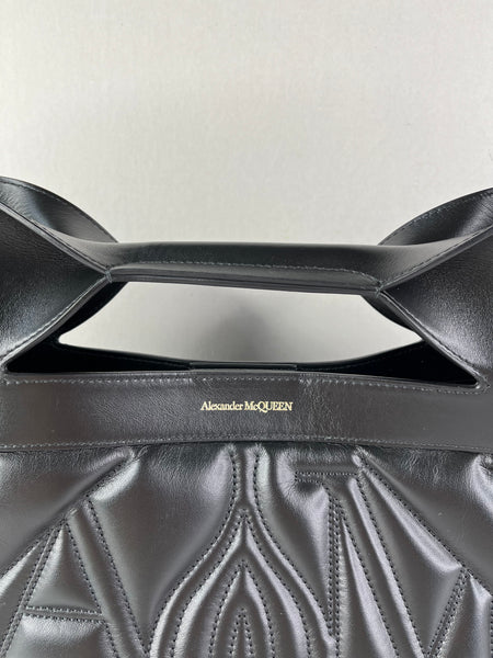 ALEXANDER MCQUEEN Black Calfskin Quilted Small The Bow Shoulder/Crossbody Bag