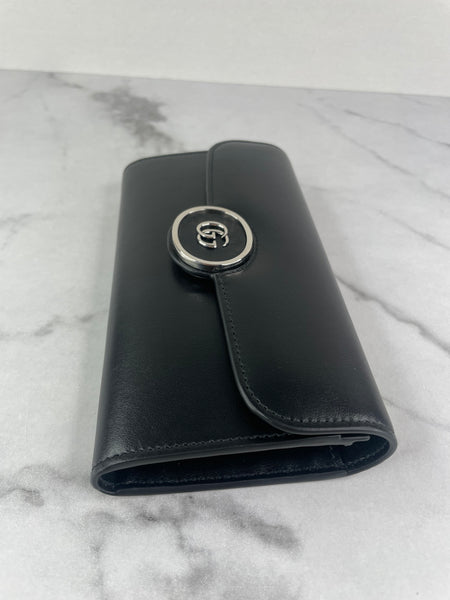 GUCCI Black GG logo-plaque continental leather wallet