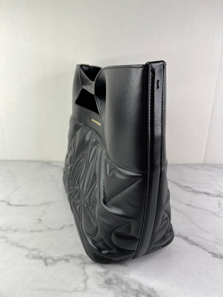 ALEXANDER MCQUEEN Black Calfskin Quilted Small The Bow Shoulder/Crossbody Bag