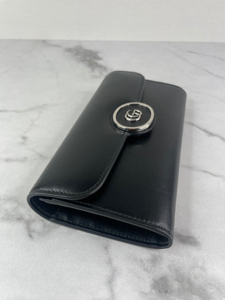 GUCCI Black GG logo-plaque continental leather wallet