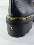 Louis Vuitton Black Grained Calfskin Shearling LV Beaubourg Ankle Boots Size 37
