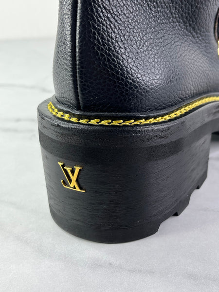 Louis Vuitton Black Grained Calfskin Shearling LV Beaubourg Ankle Boots Size 37