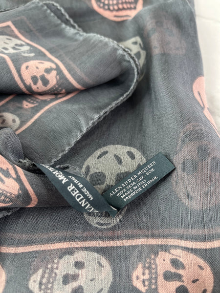 Alexander McQueen Classic Grey/Pink Silk Skull Scarf