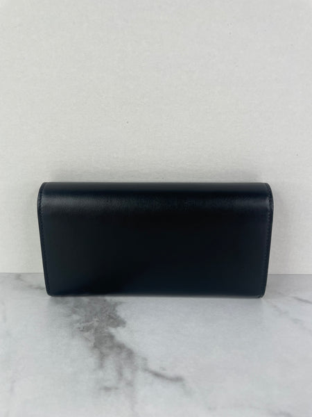 GUCCI Black GG logo-plaque continental leather wallet