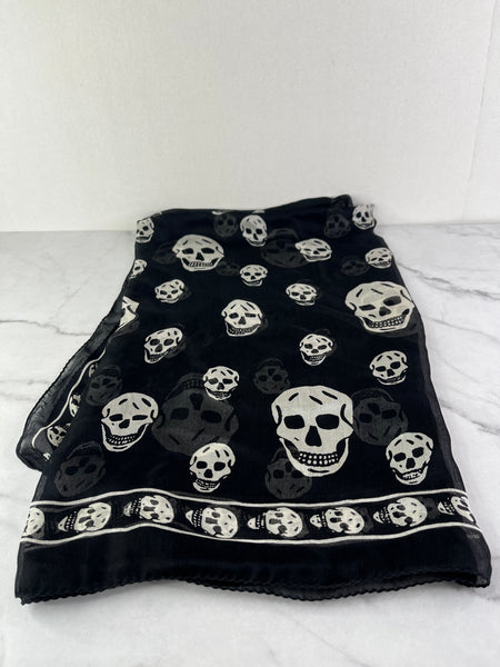 Alexander McQueen Classic Black/White Silk Skull Scarf