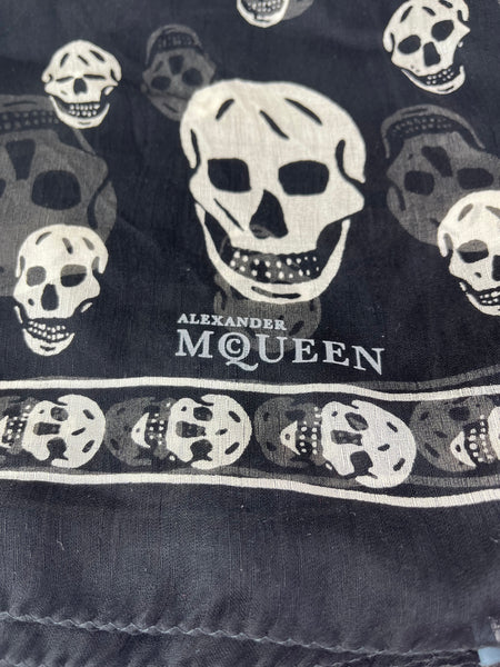 Alexander McQueen Classic Black/White Silk Skull Scarf