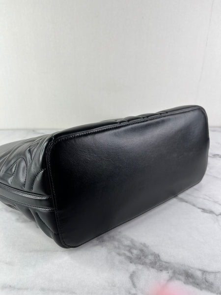 ALEXANDER MCQUEEN Black Calfskin Quilted Small The Bow Shoulder/Crossbody Bag