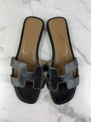Hermes Black Oran Flat Sandals Size 37