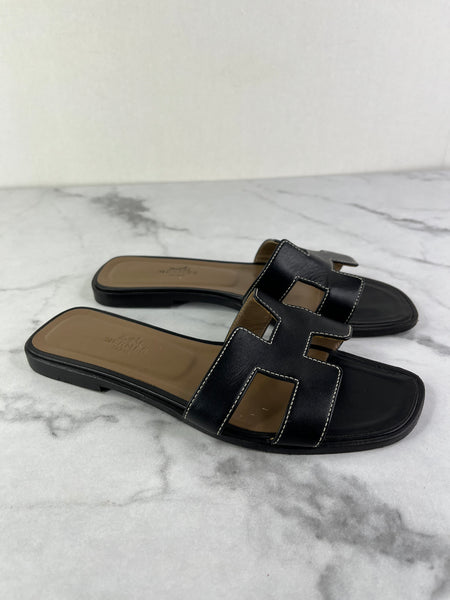 Hermes Black Oran Flat Sandals Size 37