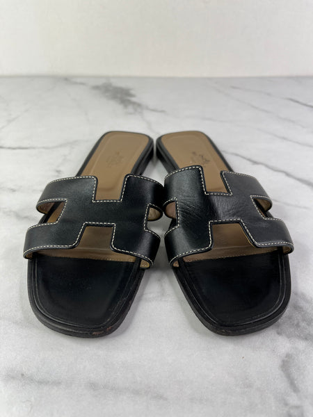 Hermes Black Oran Flat Sandals Size 37