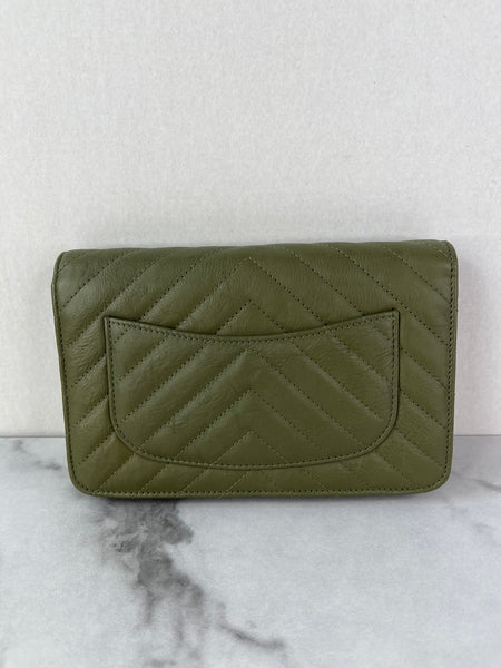 CHANEL Chevron Green Wallet on Chain Crossbody/Shoulder Bag
