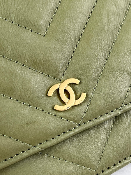 CHANEL Chevron Green Wallet on Chain Crossbody/Shoulder Bag