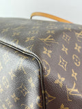 LOUIS VUITTON Monogram Neverfull GM Tote Bag