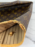 LOUIS VUITTON Monogram Neverfull GM Tote Bag