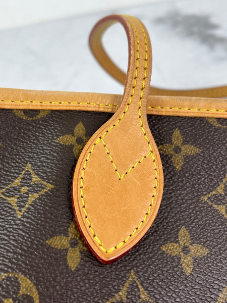 LOUIS VUITTON Monogram Neverfull GM Tote Bag