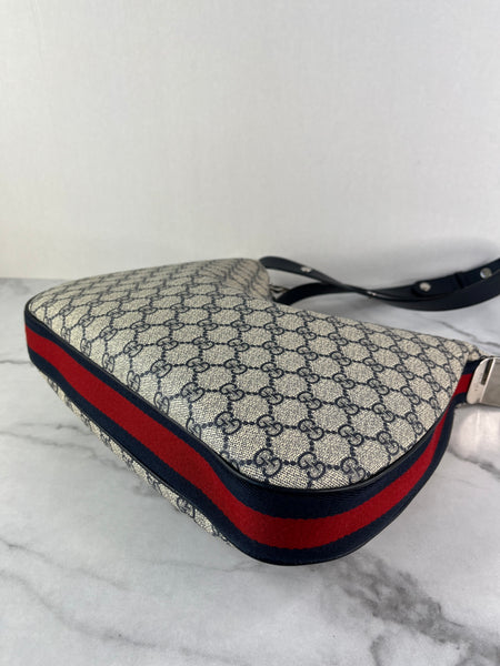 GUCCI Beige/Blue GG Supreme Monogram Textured Calfskin Web Large Attache Shoulder/Crossbody Bag