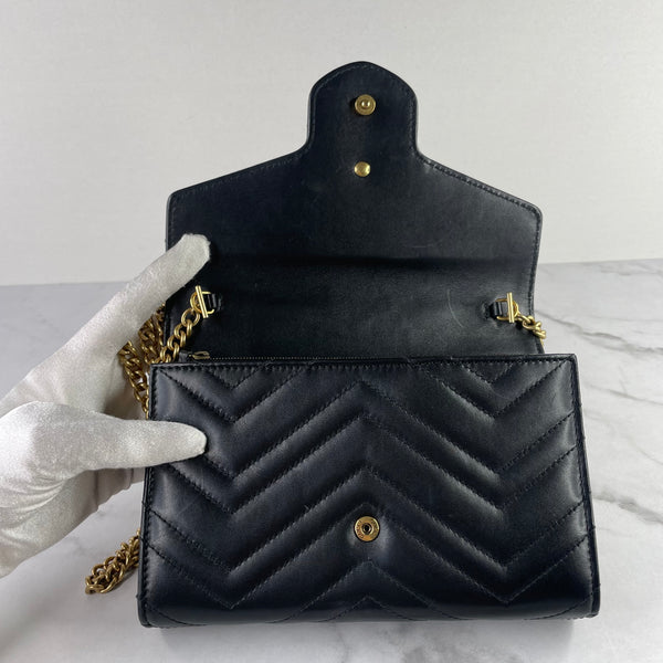 GUCCI Black Calfskin Matelasse Mini GG Marmont Chain Wallet/Crossbody Bag