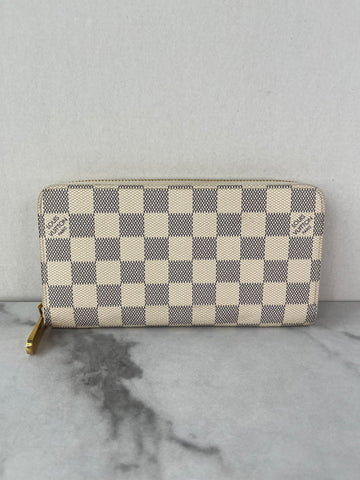 LOUIS VUITTON Damier Azur Zippy Wallet