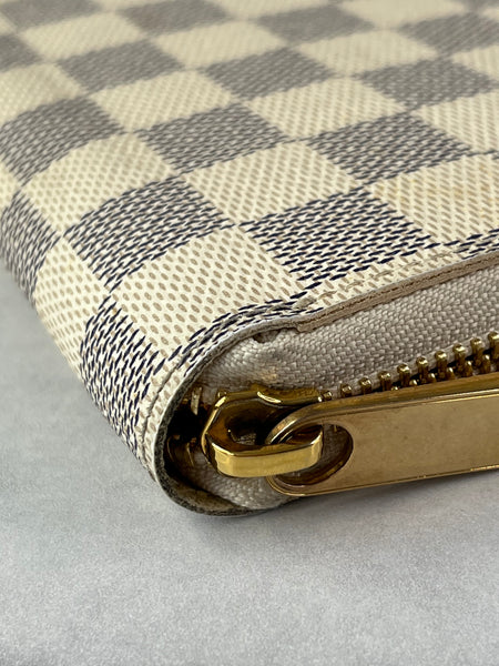 LOUIS VUITTON Damier Azur Zippy Wallet