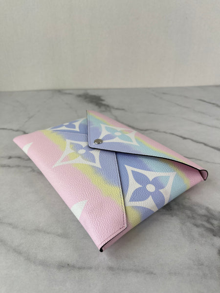 LOUIS VUITTON Pastel ESCALE Large Pochette Kirigami Clutch/Pouch