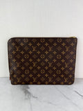 LOUIS VUITTON Monogram Etui Voyage MM Pouch