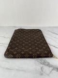 LOUIS VUITTON Monogram Etui Voyage MM Pouch