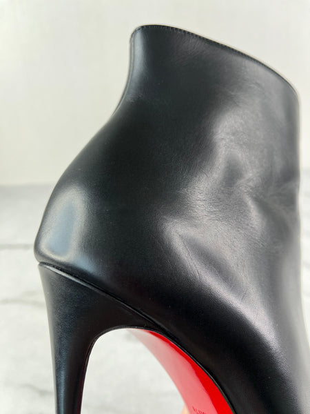 Christian Louboutin Black So Kate Booty 100 Size 38.5