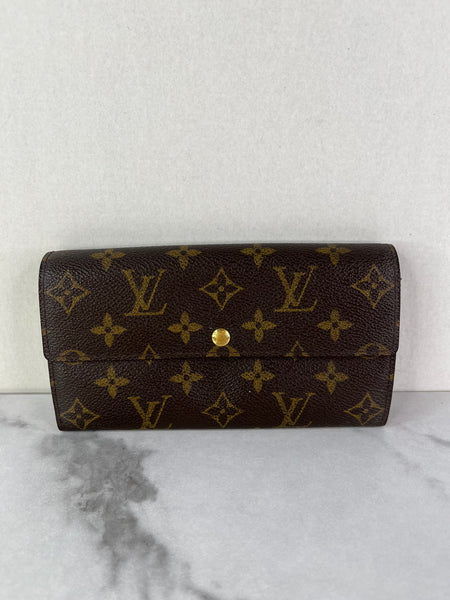LOUIS VUITTON Monogram Sarah Wallet (with crossbody chain)