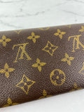 LOUIS VUITTON Monogram Sarah Wallet (with crossbody chain)