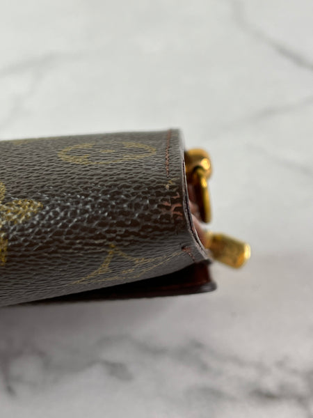 LOUIS VUITTON Monogram Sarah Wallet (with crossbody chain)