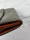 LOUIS VUITTON Monogram Sarah Wallet (with crossbody chain)