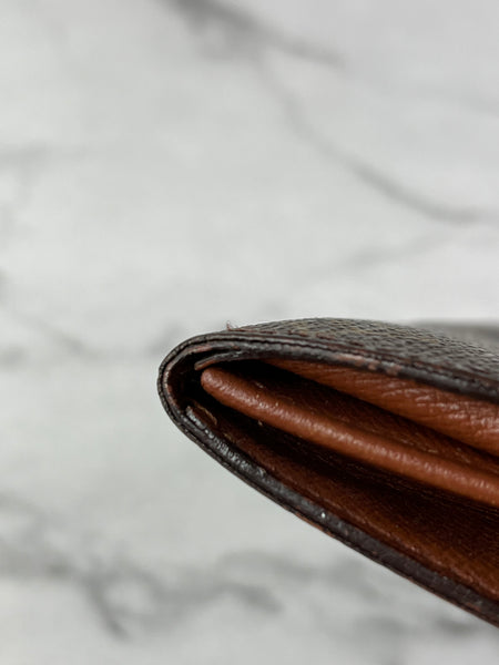 LOUIS VUITTON Monogram Sarah Wallet (with crossbody chain)