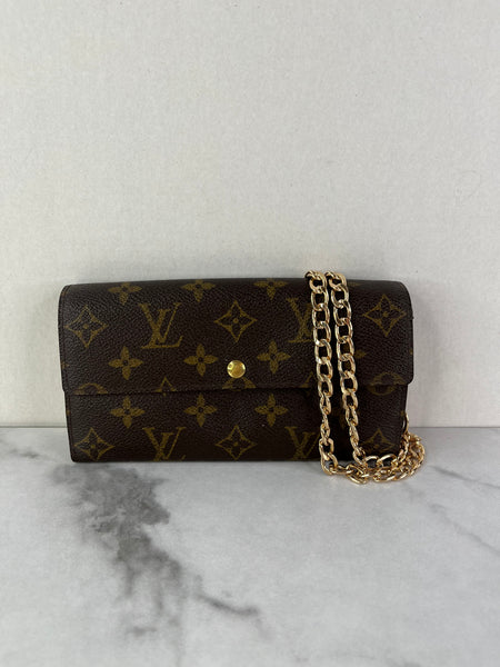 LOUIS VUITTON Monogram Sarah Wallet (with crossbody chain)
