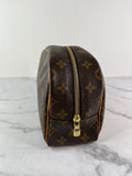 LOUIS VUITTON Monogram Toiletry Bag 25