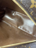 LOUIS VUITTON Monogram Toiletry Bag 25