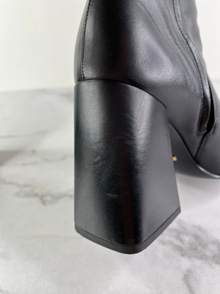 GUCCI Black Leather Horsebit ankle boots Size 40