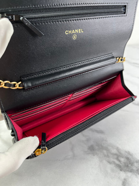 CHANEL Black CC Quilted Shiny Aged Calfskin Wallet On Chain crossbody/shoulder bag