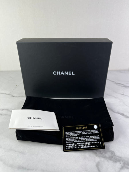 CHANEL Black CC Quilted Shiny Aged Calfskin Wallet On Chain crossbody/shoulder bag
