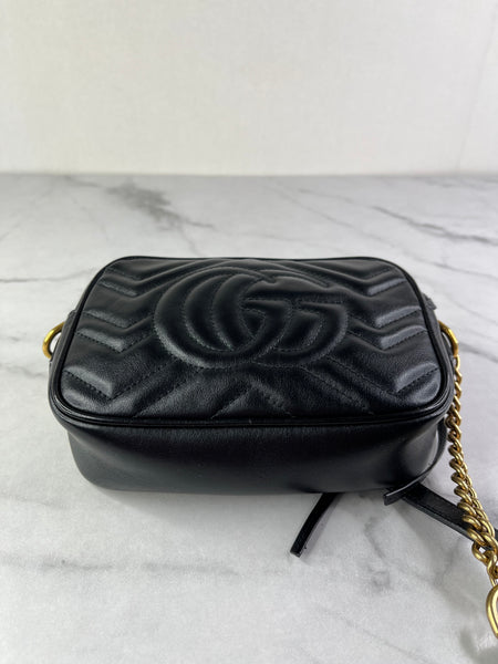 GUCCI Black Calfskin Matelasse Mini GG Marmont Chain Shoulder/Crossbody Bag