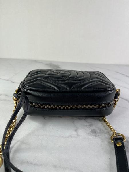 GUCCI Black Calfskin Matelasse Mini GG Marmont Chain Shoulder/Crossbody Bag