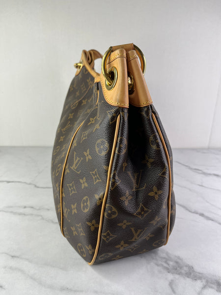 LOUIS VUITTON Monogram Galliera PM Shoulder Bag